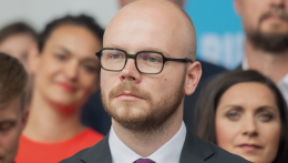 A PS azonnali tájékoztatást követel az mRNS-vakcinák elemzéséről