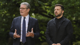 Keir Starmer és Volodimir Zelenszkij üdvözölte a Moszkvának szabott új amerikai határidőt
