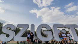 Indul a Sziget fesztivál, ahol Dr. Zacher Gábor is vigyáz majd a szórakozókra