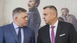 Fico a megyékről akar beszélni, nem a konszolidációról