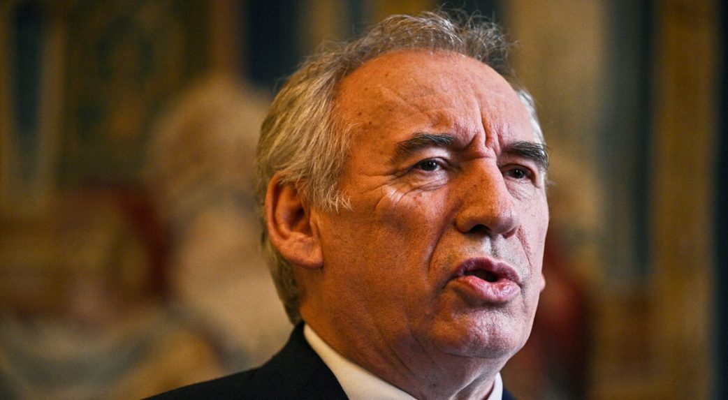 A francia miniszterelnök bizalmi szavazást kér a parlamenttől a kormánnyal szemben
