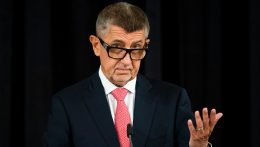 Babiš: Többé nem szabad megismétlődnie a politikusok elleni támadásoknak