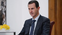 A francia hatóságok elfogatóparancsot adtak ki Bassár el-Aszad ellen