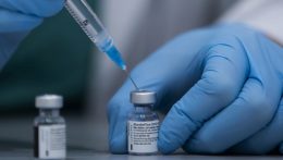 Tudományos cikk formájában tette közzé az mRNS vakcinával kapcsolatos elemzését a SAV
