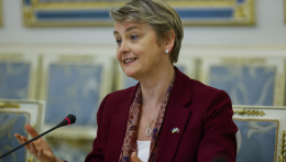 Nagy-Britannia száz új szankciót léptetett érvénybe Oroszországgal szemben