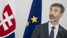 A külügyminiszter szerint kiváltság véradással segíteni a rászorulókon