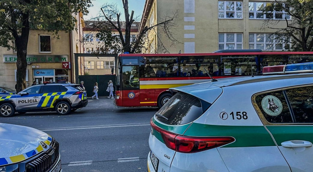 Bombariadó miatt részben kiürítik a kassai Vasúti Kórházat