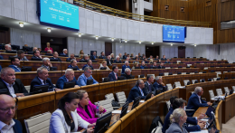 A kormánykoalíció az első olvasatban mintegy húsz ellenzéki javaslatot utasított el
