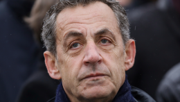 Bűnszövetkezetben való részvétel miatt ítélték el a volt francia elnököt