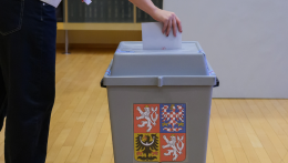 Sokan mentek el szavazni Csehországban