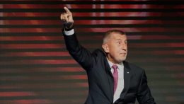 Babiš politikai karrierje csúcsának nevezte választási győzelmét