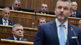 Aláírta az államfő a konszolidációs csomagot, miután tárgyalt a kormányfővel