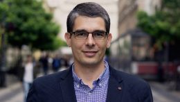 A politikusok akár a kisebbségi jogokat is megnyirbálhatják az alkotmánymódosításra hivatkozva