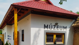 Röpködő kövek, eltűnő hegy, minőségi mész