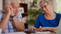 Januárban ismét emelkednek a nyugdíjak