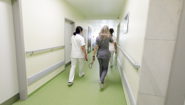 2026-ban az egészségügyi nővéreknek 250 eurós pótlék járhat