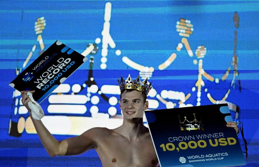 Rövidpályás VK: Kós Hubert 100 háton is világcsúccsal nyert
