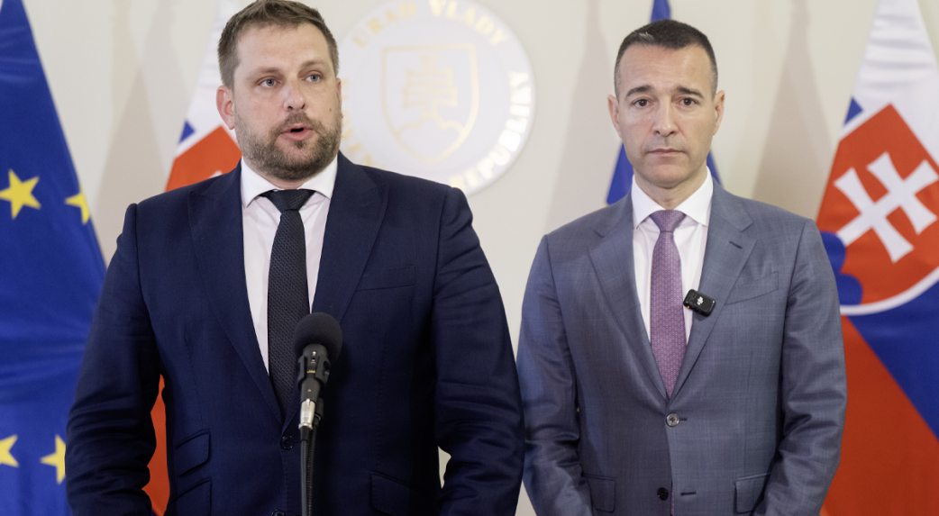 Tomáš Drucker szerint nem kell lemondania Kamil Šaškonak a mentőállomások pályázata miatt