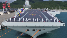 Hadrendbe állították Kína harmadik, legújabb repülőgép-hordozóját