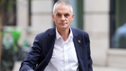 Donald Trump egymilliárd dolláros kártérítési pert indítana a BBC ellen