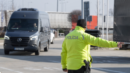 Megerősítik az Idegenrendészet személyi állományát, Pozsonyban és Besztercebányán nagy kapacitású központokat hoznak létre