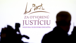 Tiltakoznak a bírók a miniszter ügyében eljáró bírót ért támadások miatt