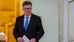 Lajčák: Epsteinnel csak társaságilag kommunikáltam, tetteit elítélem