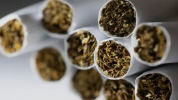 Próbavásárlások sokkja: a boltok negyede simán kiszolgálja a gyerekeket