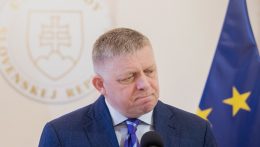 A Beneš-dekrétumok ügyének kezelése a szlovák társadalmat minősíti