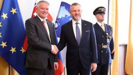 Peter Pellegrini kitüntette az OECD főtitkárát