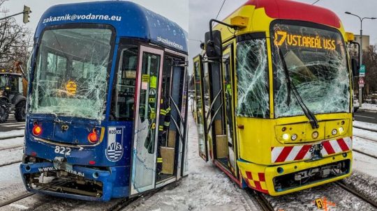 Kassán összeütközött két villamos, 8 sérült