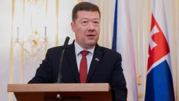 Okamura látogatása új lendületet ad a cseh–szlovák kapcsolatoknak