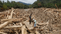 Minden idők egyik legnagyobb áradása Indonéziában