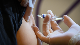 Közeleg az influenzahullám, de az oltóanyag már elfogyott