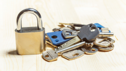 Milánó arra kötelezi a rövid távra kiadott lakások tulajdonosait, hogy távolítsák el a közterületekre kihelyezett kulcsszéfeket