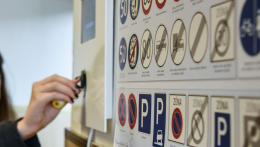 Hamarosan mindenkinek mélyebben a zsebébe kell majd nyúlnia, ha jogosítványt szeretne szerezni