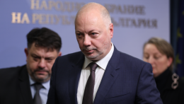 A tömeges tiltakozásokra reagálva lemondott a bolgár kormány