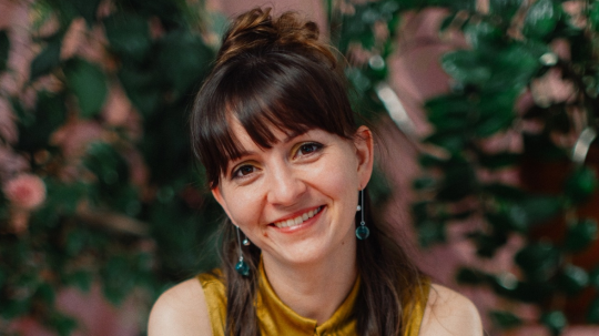 Közösségszolgálat a színpadon és a katedrán – Kaszmán-Saróka Liliána