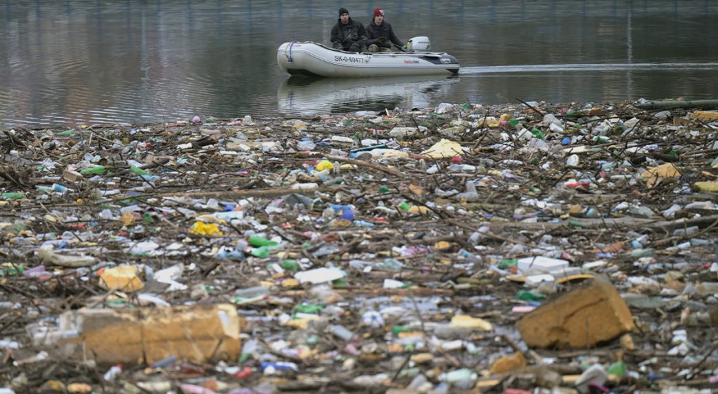 Mintegy 80 tonna hulladékot gyűjtöttek össze az Óruzsini-víztározónál