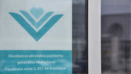 Az új évtől 124 ezren váltanak egészségbiztosítót