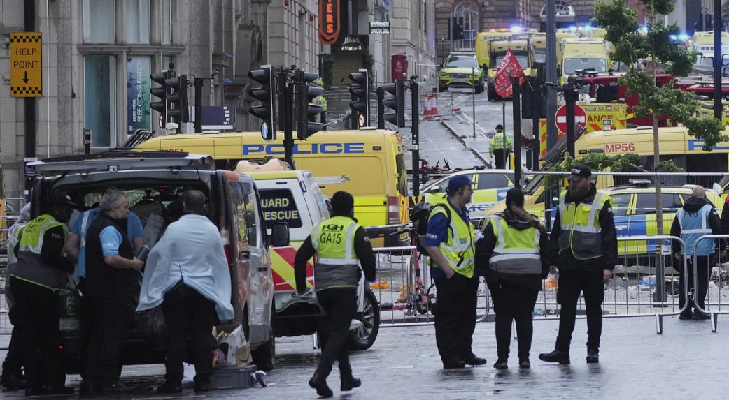 Több mint húsz év börtönre ítélték a Liverpool bajnoki parádéján tömegbe hajtó jármű vezetőjét