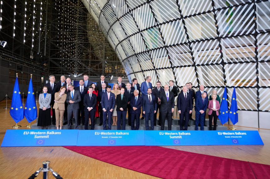 Hlas-SD üdvözli az EU csúcstalálkozó döntéseit, az ellenzék a szlovák kormány képmutatását látja az ügyben