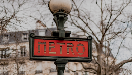 Három nőt késeltek meg a párizsi metrón, a rendőrség elfogta az elkövetőt