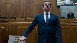 Közúti balesete szenvedett a KDH egyik képviselőjének