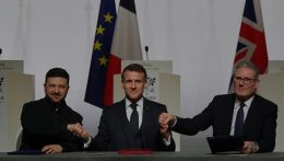 Egy multinacionális rendfenntartó erő telepítéséről egyezett meg a tettre készek koalíciója