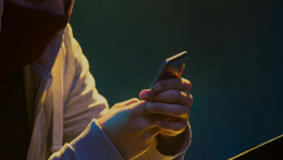 Rendőrség: Ne válaszoljanak gyanús telefonhívásokra az Egyesült Királyságból