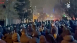 Több mint ötszáz halálos áldozata van az iráni tüntetéseknek