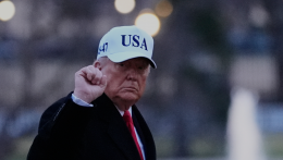 Trump Grönland megszerzését sürgeti a nemzetbiztonság és az „Aranykupola“ miatt