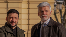 Zelenszkij állami kitüntetéssel ismerte el a cseh elnököt Ukrajnában