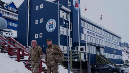 Nincsenek orosz és kínai hajók Grönlandnál